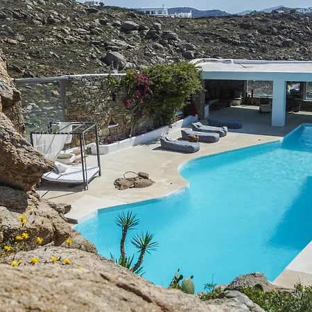 Paradise Estate Community Vila