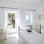 Paradise Estate Mykonos - Views, Party, Memories 2026 프라가