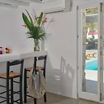 Paradise Estate Mykonos - Views, Party, Memories 2026 Paraga (Mykonos)