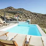 Paradise Estate Mykonos - Views, Party, Memories 2026 Oda ve Kahvaltı 4*