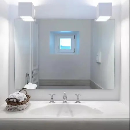 Paradise Estate Mykonos - Views, Party, Memories 2026 Bed & Breakfast 4*