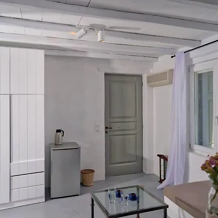Paradise Estate Mykonos - Views, Party, Memories 2026 Bed & Breakfast 4*