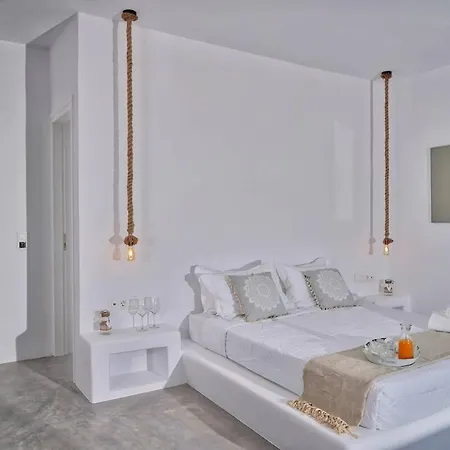 Delilah - Paradise Estate Mykonos - Views, Party, Memories 2026 Bed and breakfast Paraga (Mykonos)