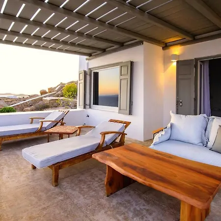 Paradise Estate Mykonos - Views, Party, Memories 2026 לינה וארוחת בוקר 4*