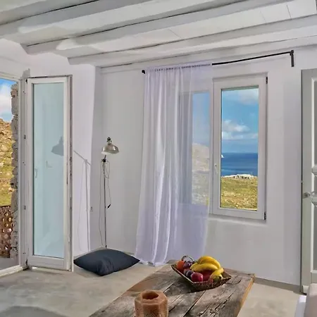 Bed & Breakfast Delilah - Paradise Estate Mykonos - Views, Party, Memories 2026