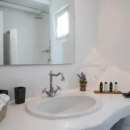 Delilah - Paradise Estate Mykonos - Views, Party, Memories 2026 Frühstückspension 4*