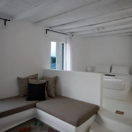 Delilah - Paradise Estate Mykonos - Views, Party, Memories 2026 4*