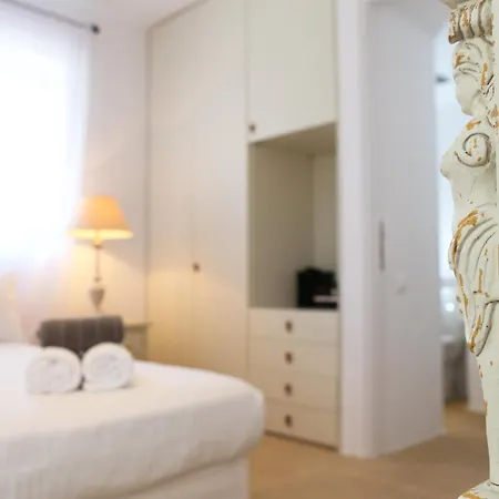 Isabella Villa Paraga (Mykonos)
