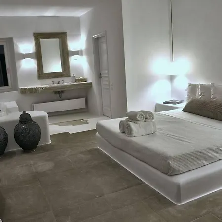Paradise Estate Mykonos - Views, Party, Memories 2026 Bed and Breakfast Παράγκα